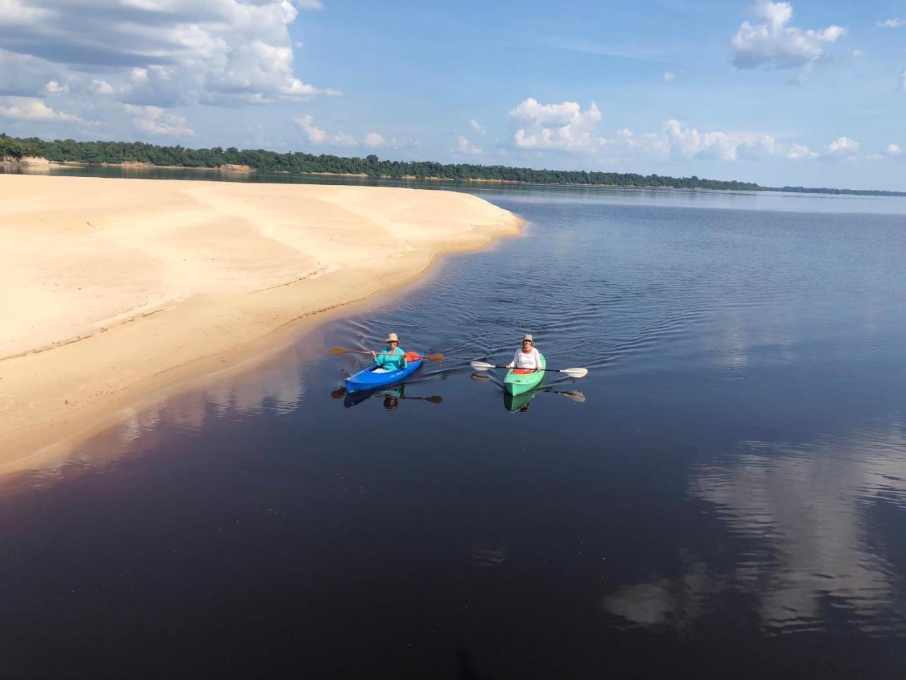 Amazonia Parksuites Ново Айрао Екстериор снимка